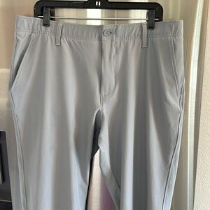 Under Armor. Lightweight athletic/golf pants. W38 L32